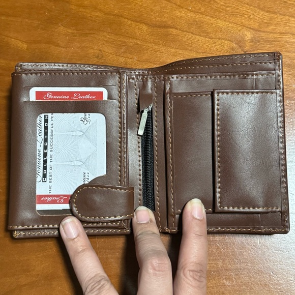 Men’s wallet - Picture 2 of 8